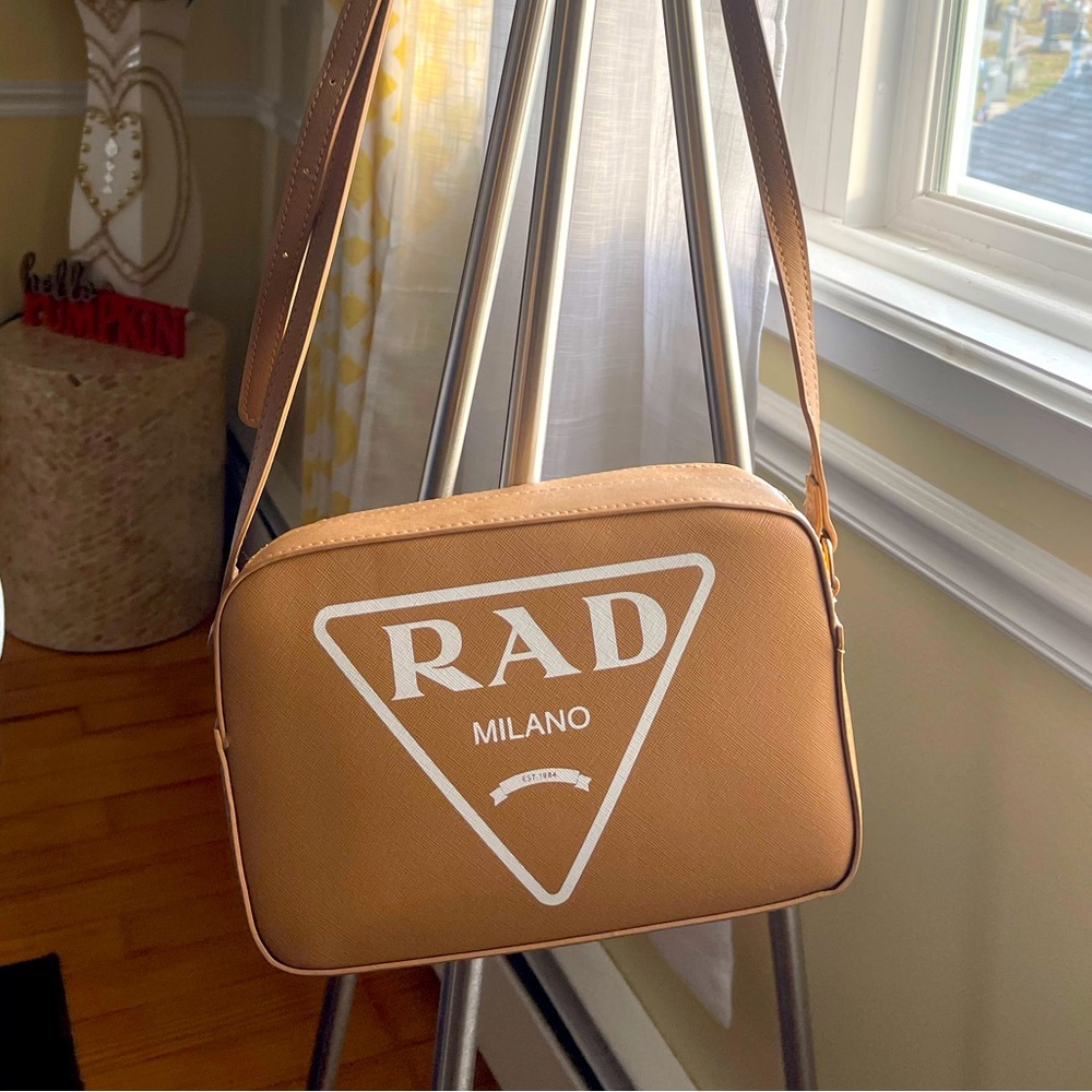LA Trading Company Crossbody